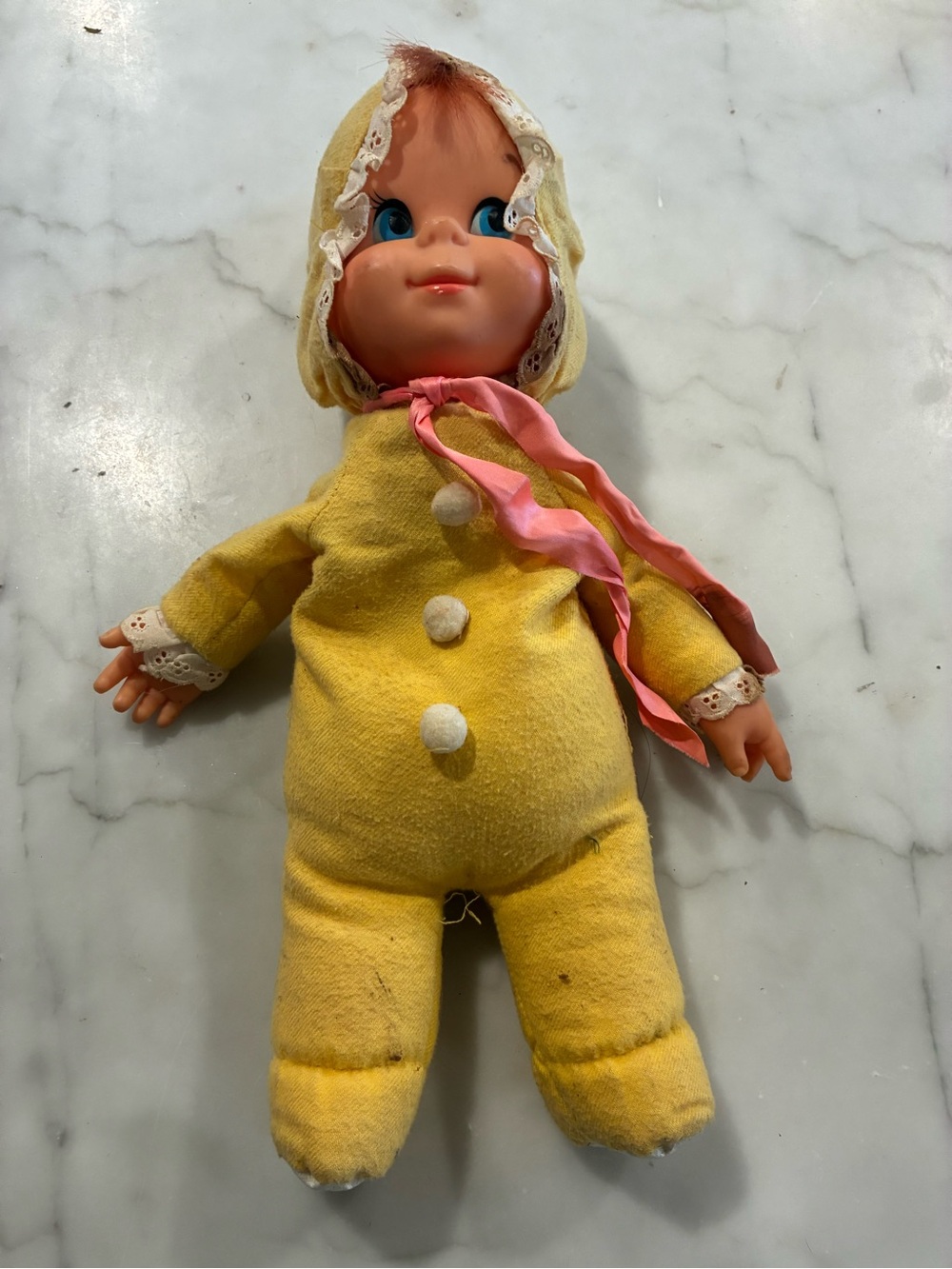 Vintage 1970 Mattel Baby Cuddly Beans 15" Baby Doll Bean Bag w/ Bonnet Yellow